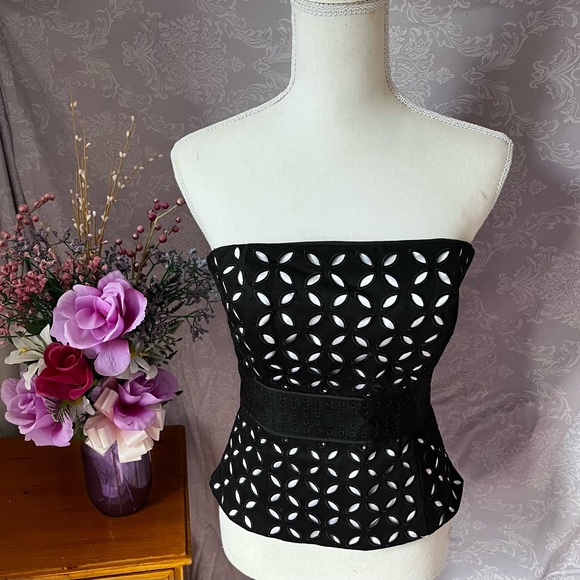 WHBM NWT size 0 strapless top - Picture 1 of 5